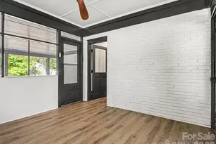 1831 Elizabeth Oaks Ave, Charlotte, NC 28216 - Photo 26