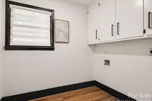 1831 Elizabeth Oaks Ave, Charlotte, NC 28216 - Photo 24