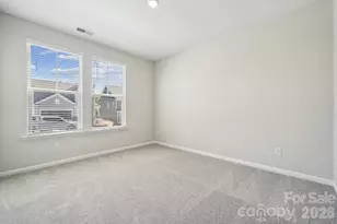 18214 Torchbearer Ln, Charlotte, NC 28278 - Photo 12