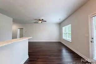 5704 Woodard St, Charlotte, NC 28269 - Photo 8