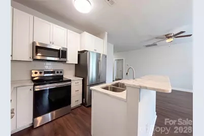 5704 Woodard Street, Charlotte, NC 28269 - Photo 2