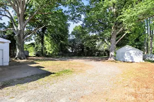 4812 E W.T. Harris Blvd, Charlotte, NC 28215 - Photo 16