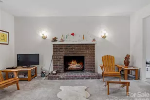 208 Applecross Ln, Hendersonville, NC 28791 - Photo 6