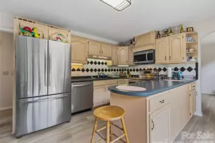 208 Applecross Ln, Hendersonville, NC 28791 - Photo 10