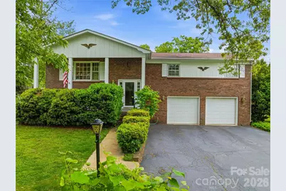 208 Applecross Lane, Hendersonville, NC 28791 - Photo 1