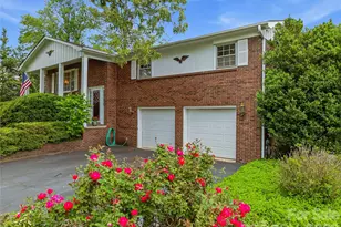 208 Applecross Ln, Hendersonville, NC 28791 - Photo 2