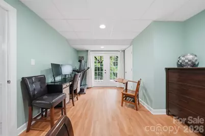 909 36th Avenue NW, Hickory, NC 28601 - Photo 30