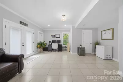 909 36th Avenue NW, Hickory, NC 28601 - Photo 28