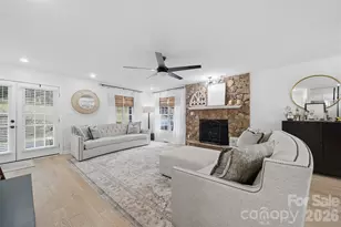 909 36th Ave NW, Hickory, NC 28601 - Photo 10