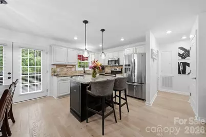 909 36th Avenue NW, Hickory, NC 28601 - Photo 12