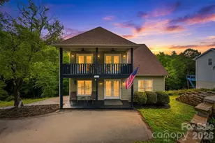 909 36th Ave NW, Hickory, NC 28601 - Photo 2