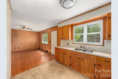 193 Old Howell Mill Road, Waynesville, NC 28786 - Photo 6