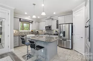 7111 Overjoyed Crossing, Charlotte, NC 28215 - Photo 8