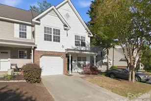 790 Rock Lake Glen, Fort Mill, SC 29715 - Photo 2