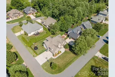 1890 Waterbury Court, Hickory, NC 28602 - Photo 46