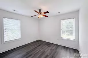 106 Woodfield Ln, Cherryville, NC 28021 - Photo 12