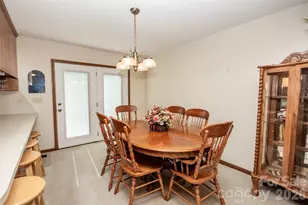 151 Meadow Oaks Dr, Statesville, NC 28625 - Photo 8