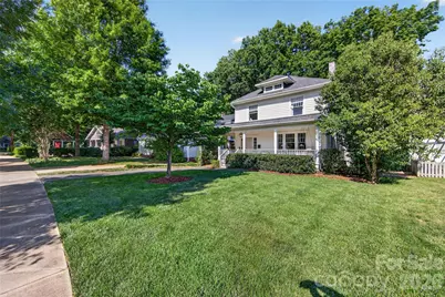 2127 Crescent Avenue, Charlotte, NC 28207 - Photo 2