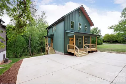 76 Jonestown Road, Asheville, NC 28804 - Photo 2