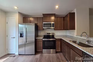 3251 Dannelly Towns Aly, Charlotte, NC 28208 - Photo 8