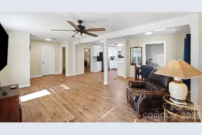 6301 Dwightware Boulevard, Charlotte, NC 28227 - Photo 8