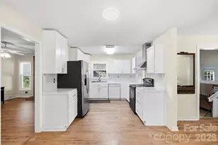 6301 Dwightware Blvd, Charlotte, NC 28227 - Photo 12