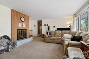 11 N Marley Dr, Flat Rock, NC 28731 - Photo 8