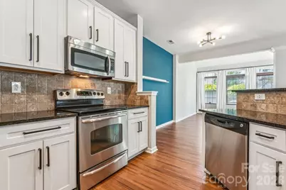 3233 Park South Station Boulevard, Charlotte, NC 28210 - Photo 10
