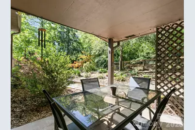 97 Columbia Circle, Hendersonville, NC 28792 - Photo 24