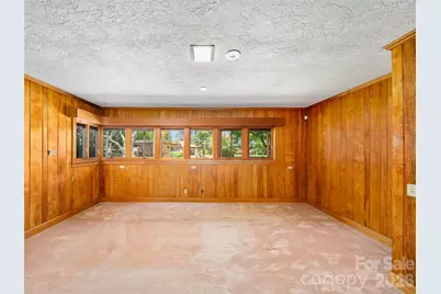 110 Crest View Road, Burnsville, NC 28714 - Photo 12