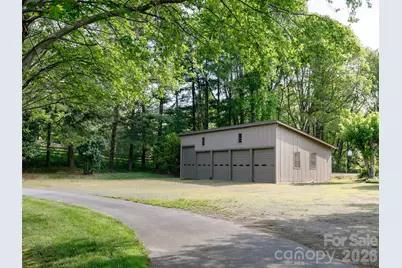 110 Crest View Road, Burnsville, NC 28714 - Photo 36