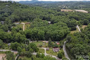 22 McMinn Rd, Hendersonville, NC 28792 - Photo 4