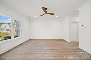 1701 Byrum St, Charlotte, NC 28216 - Photo 8