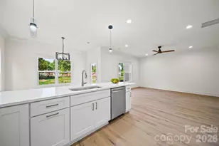 1701 Byrum St, Charlotte, NC 28216 - Photo 6