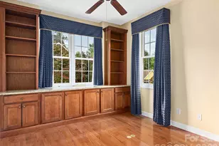 54 Deep Valley Ln, Hendersonville, NC 28791 - Photo 18