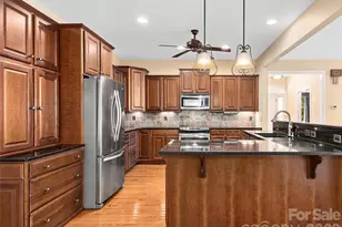 54 Deep Valley Ln, Hendersonville, NC 28791 - Photo 8