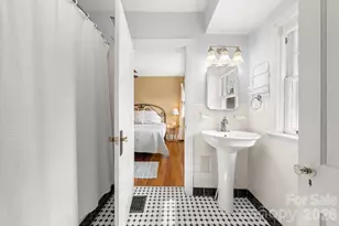 80 W Chestnut St, Asheville, NC 28801 - Photo 14