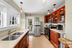 80 W Chestnut St, Asheville, NC 28801 - Photo 12