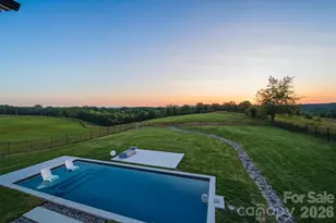 2322 Moss Farm Rd, Hickory, NC 28602 - Photo 4
