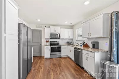 2 Chambers Garden Drive, Arden, NC 28704 - Photo 2