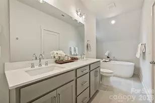 201 Coxe Ave, Charlotte, NC 28208 - Photo 12