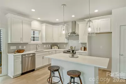 201 Coxe Avenue, Charlotte, NC 28208 - Photo 6