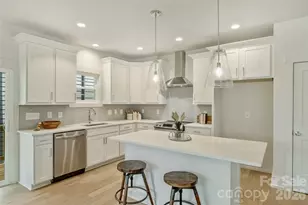 201 Coxe Ave, Charlotte, NC 28208 - Photo 6