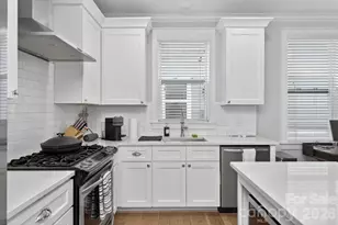 2151 McClintock Rd, Charlotte, NC 28205 - Photo 16