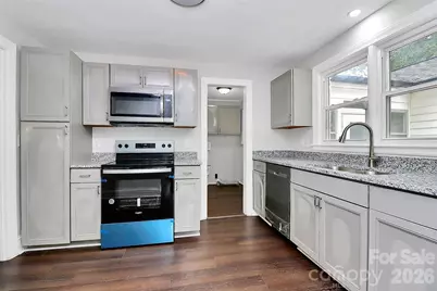 5726 Oak Drive, Charlotte, NC 28216 - Photo 12