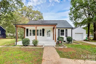 5726 Oak Drive, Charlotte, NC 28216 - Photo 1