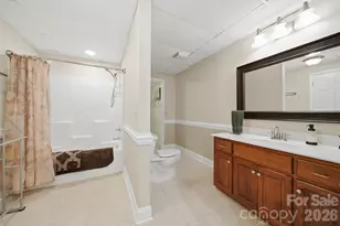 3422 North Bay Dr, Granite Falls, NC 28630 - Photo 16