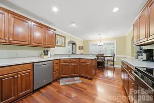 3422 North Bay Dr, Granite Falls, NC 28630 - Photo 32
