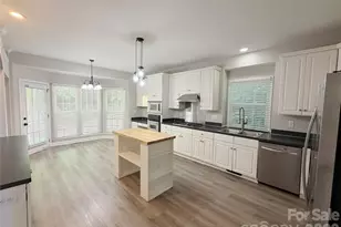 6000 Hunter Ln, Matthews, NC 28104 - Photo 10