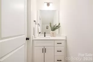 6633 Terry Ln, Charlotte, NC 28215 - Photo 16